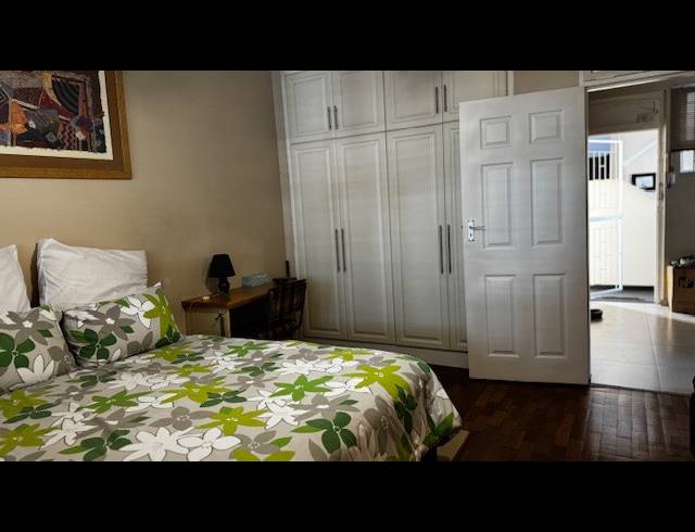 1.5 BEDROOM APARTMENT FOR SALE IN ESSENWOOD